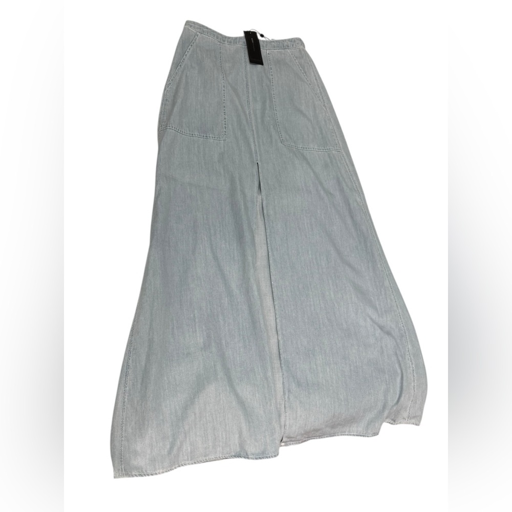 BCBGMAXAZRIA NWT Size 0 Kimberly Split front Maxi Skirt in light chambray